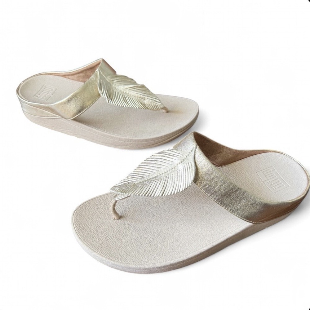 Fit Flop “Fino” Feather Leather Wedge Sandals Pale Champagne Gold Sz 10 Comfort